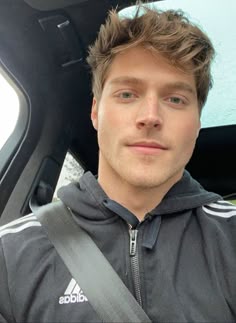 Markus T.